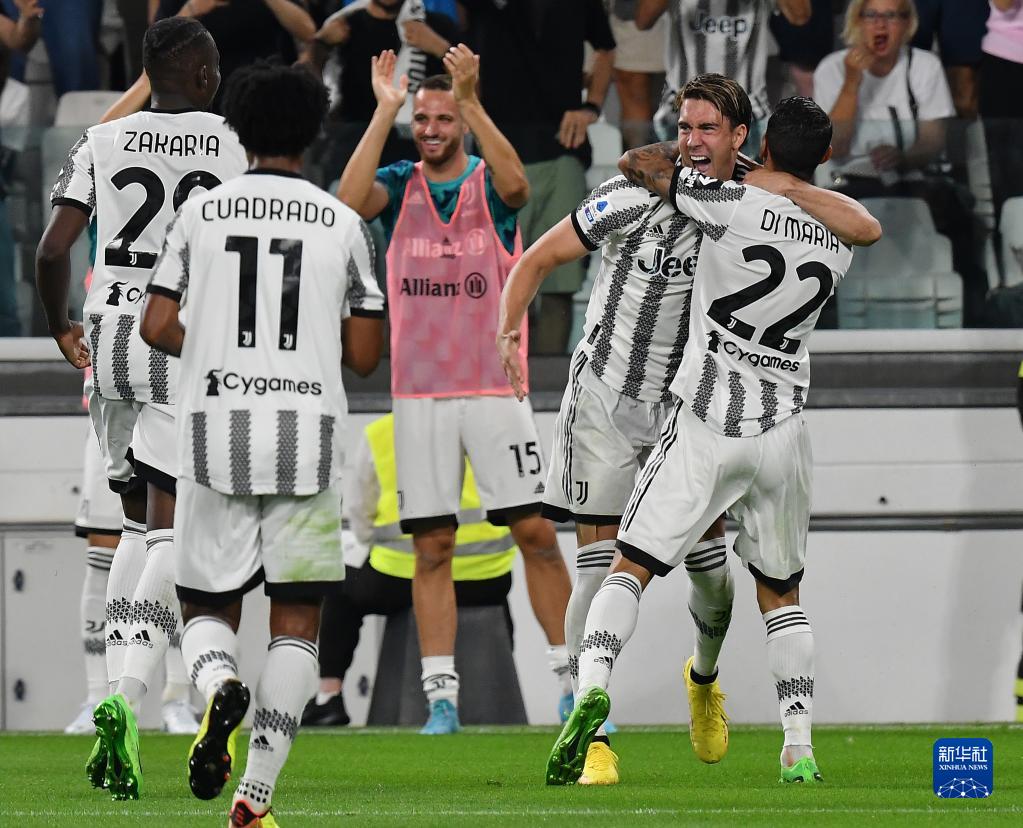 足球联赛关键球员数据统计（足球联赛核心球员数据盘点）