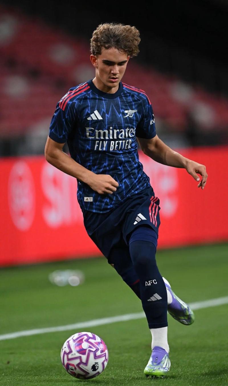 支持阿森纳还是拜仁？波多尔斯基：我会为两支球队加油（阿森纳还是拜仁？波多尔斯基：两队我都支持）