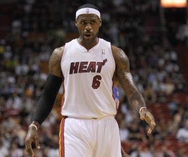 意媒：米兰希望魔笛能帮助推动卢宁加盟，皇马估价2500万欧（意媒：米兰盼魔笛出面促成卢宁加盟，皇马要价2500万欧）