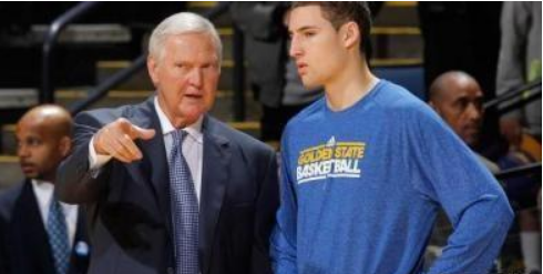 邵佳一独立带队时间不足一年半，此前曾担任国足助教（邵佳一独立执教未满一年半，此前曾任国足助教）