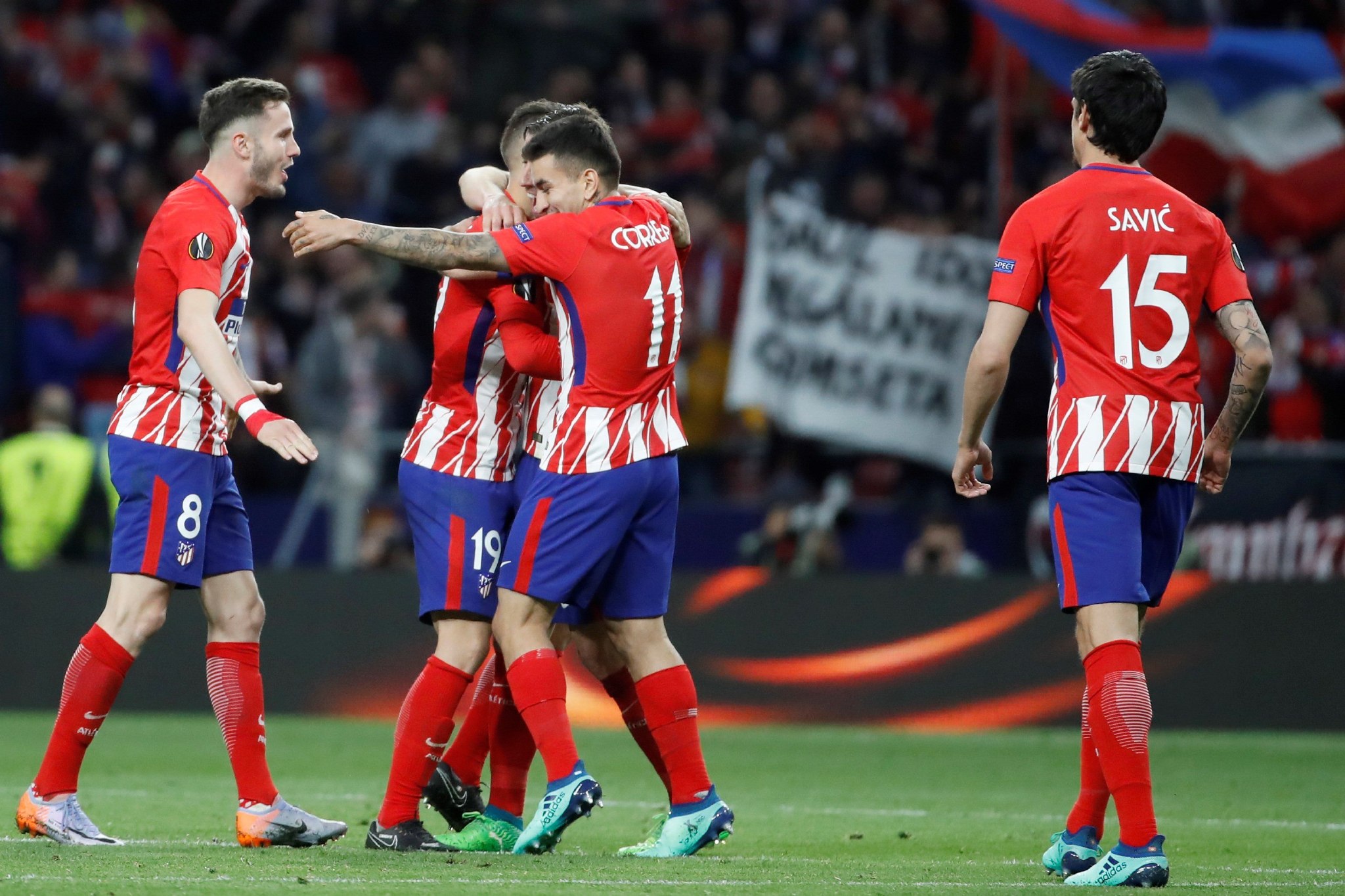 欧冠综合 ｜ 拜仁逆转葡体 国米不敌利物浦（欧冠综述：拜仁逆转葡萄牙体育，国米负于利物浦）