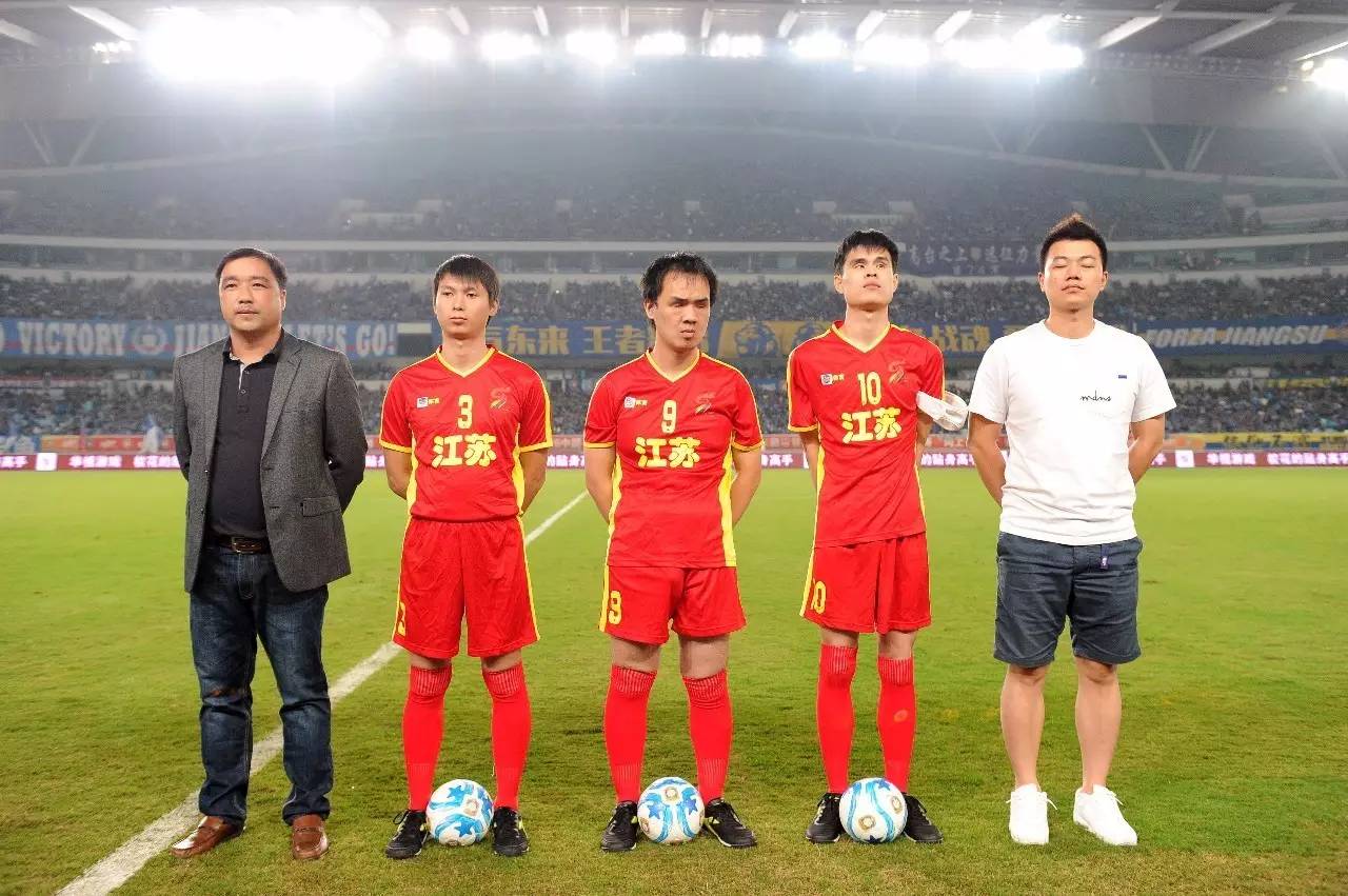 意媒：39岁拉莫斯被推荐给米兰，管理层和阿莱格里将进行评估（意媒：米兰获荐39岁拉莫斯，俱乐部高层与阿莱格里将联合评估）