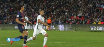 来支持谁的？贝克汉姆现身迈凯伦车队P房