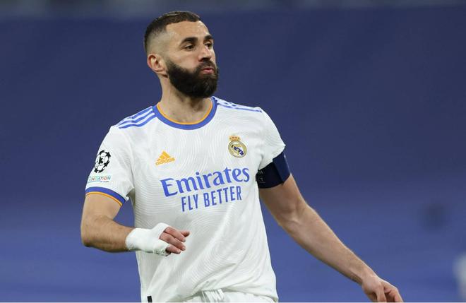 法尔克：拜仁已基本谈妥于帕续约条件，只差解约金条款的分歧（法尔克：拜仁与于帕续约基本达成一致，仅在解约金条款上仍有分歧）